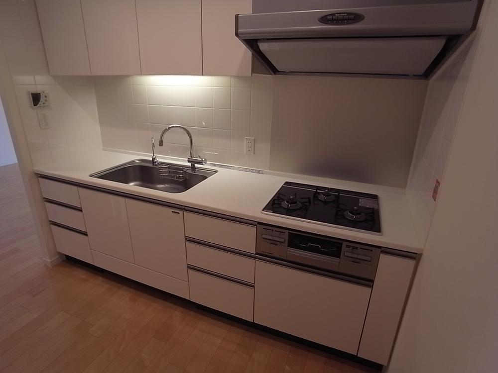Kitchen. Easy-to-use system Kitchen.