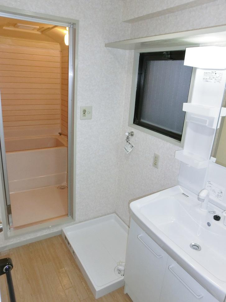 Wash basin, toilet. Wash ・ bathroom