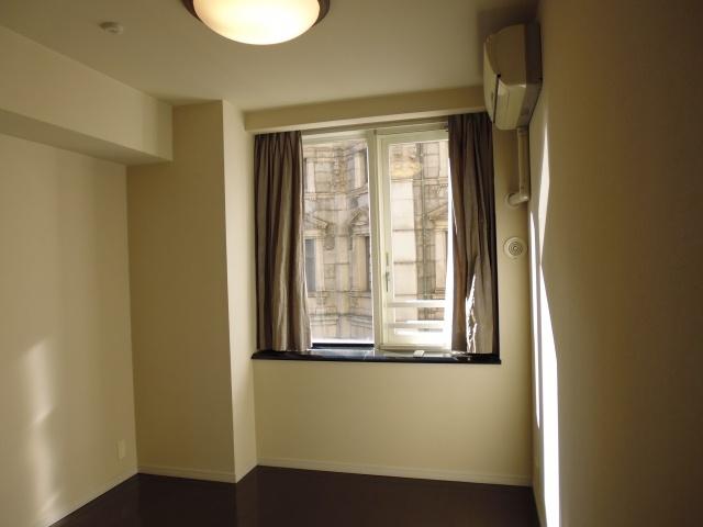 Non-living room. Western-style 6.2 Pledge