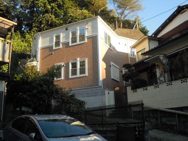 Local appearance photo. Local (11 May 2013) Shooting