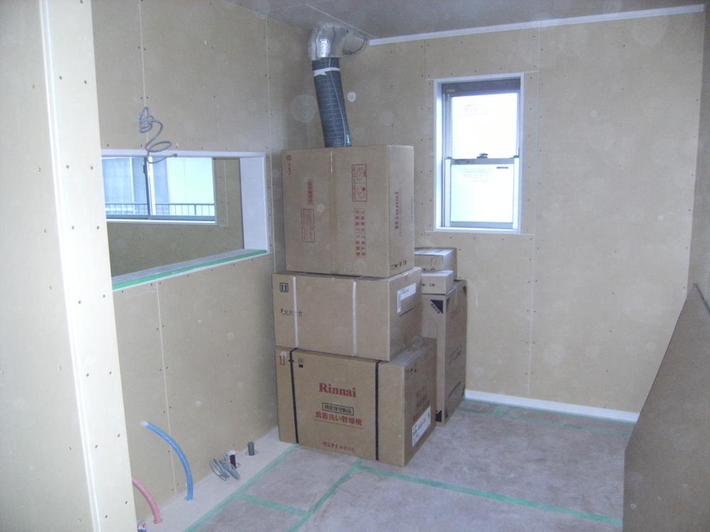 Kitchen. Indoor (12 May 2013) Shooting