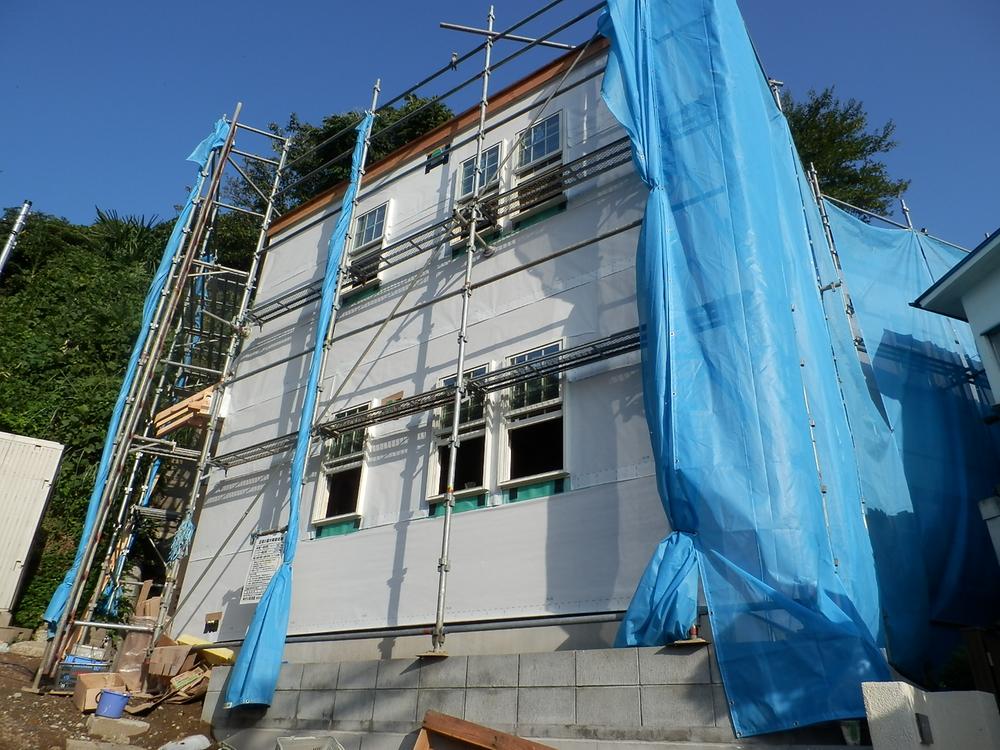 Local appearance photo. Local (09 May 2013) Shooting