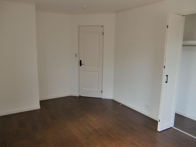 Non-living room. Room (August 2013) Shooting