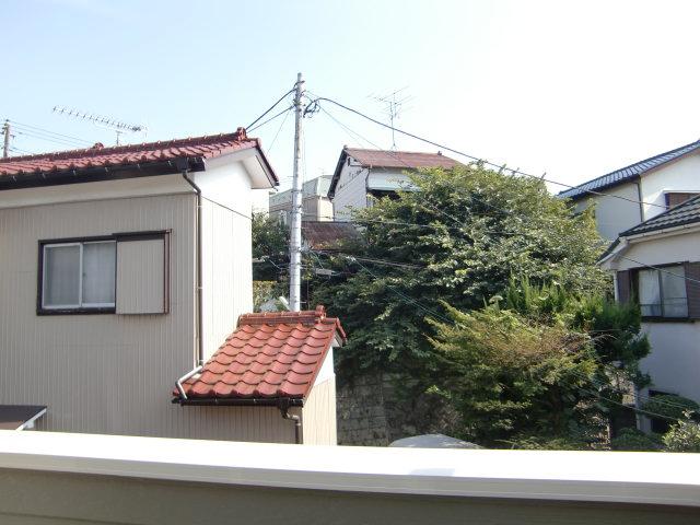 View photos from the dwelling unit. Local (August 2013) Shooting