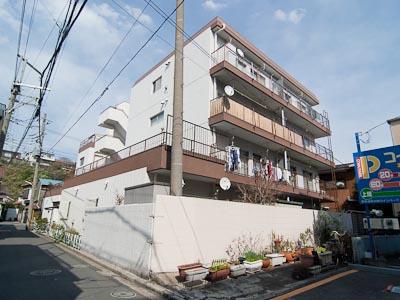 Local appearance photo. Close from Honmoku bus Street