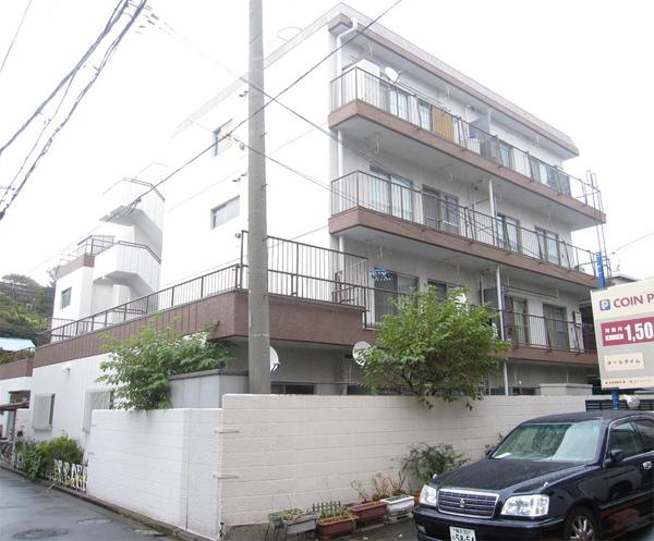 Local appearance photo. The ground 4-story