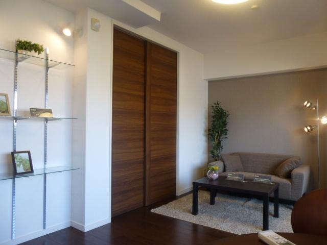 Living. Furnished