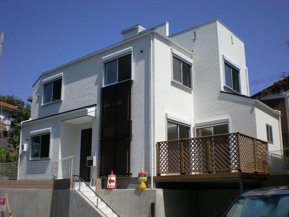 Local appearance photo. Local (August 2013) shooting A Building