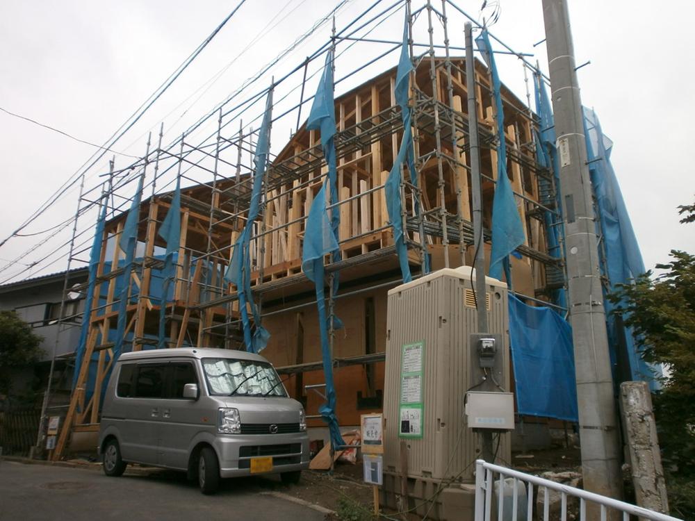 Local appearance photo. Local (10 May 2013) Shooting