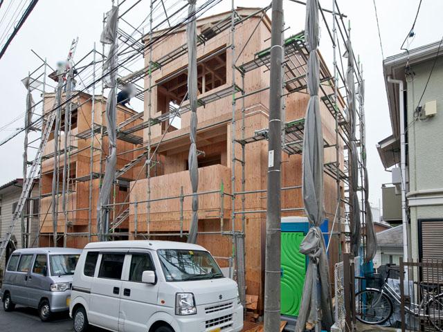 Local appearance photo. Local (10 May 2013) Shooting