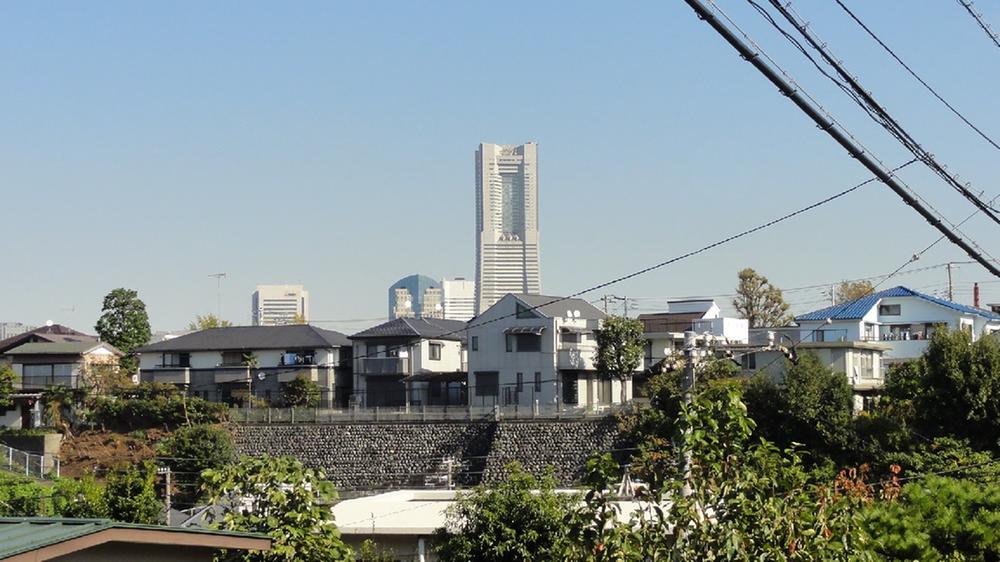 View photos from the dwelling unit. View from the site (November 2013) Shooting