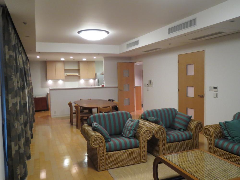 Living. Indoor (10 May 2013) Shooting ※ furniture ・ Furnishings are not included in the sale.