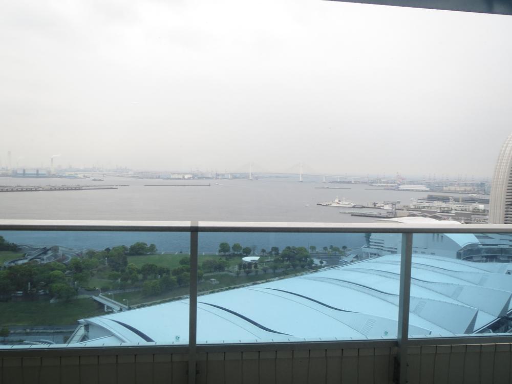 View photos from the dwelling unit. View from the site (October 2013) Shooting