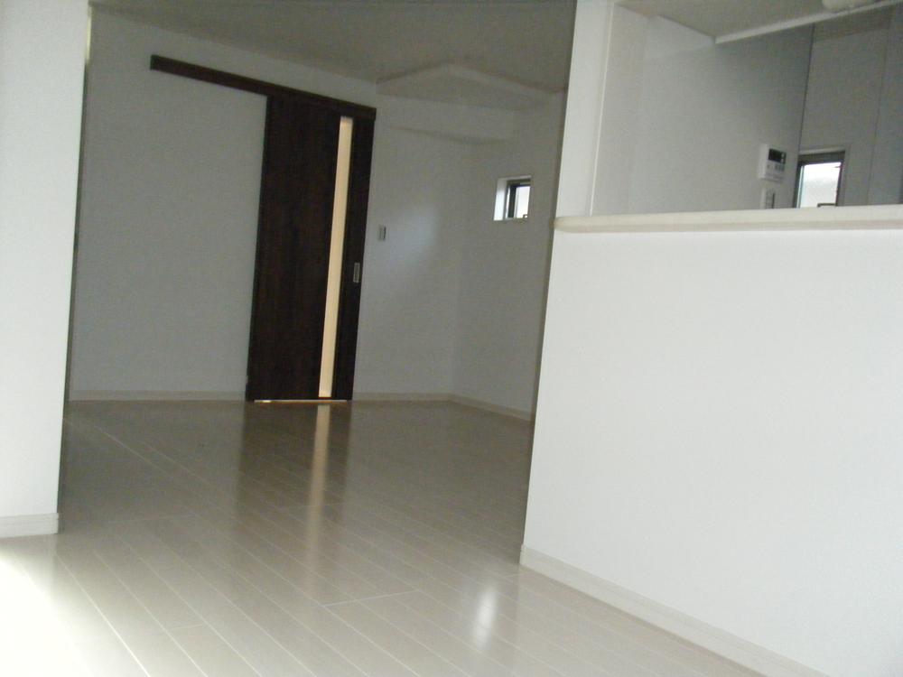 Living. Bright Hiroi living