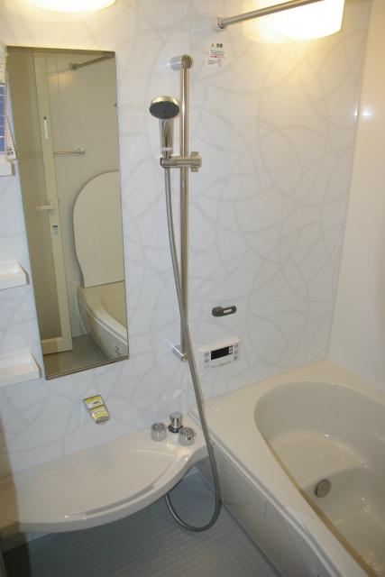 Same specifications photo (bathroom)