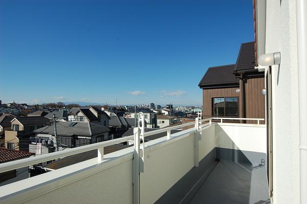 View photos from the dwelling unit. View from local