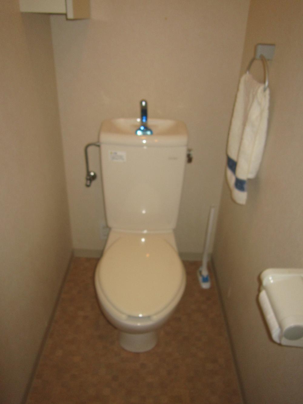 Toilet. Indoor (July 2013) Shooting