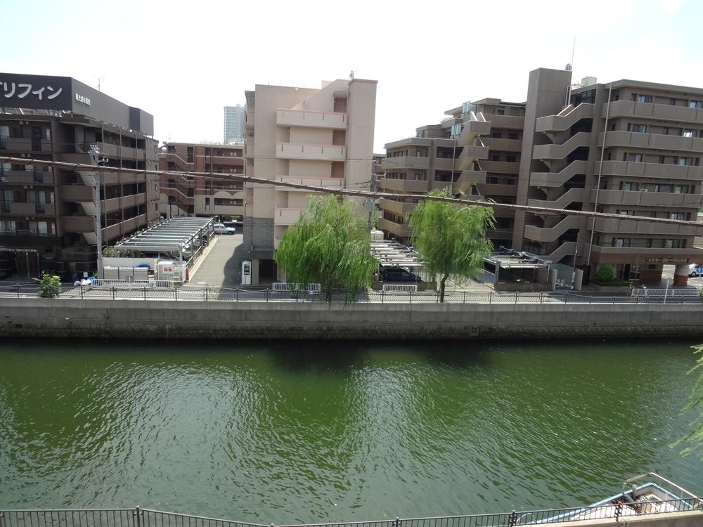 View photos from the dwelling unit
