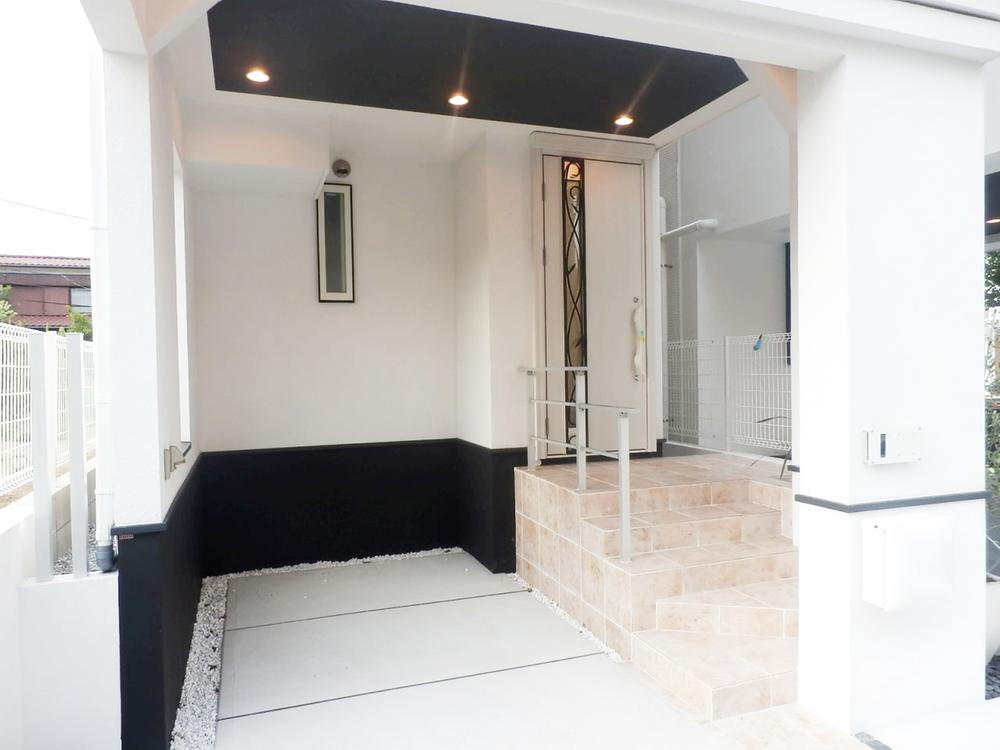 Same specifications photos (appearance). Entrance (company specification example)