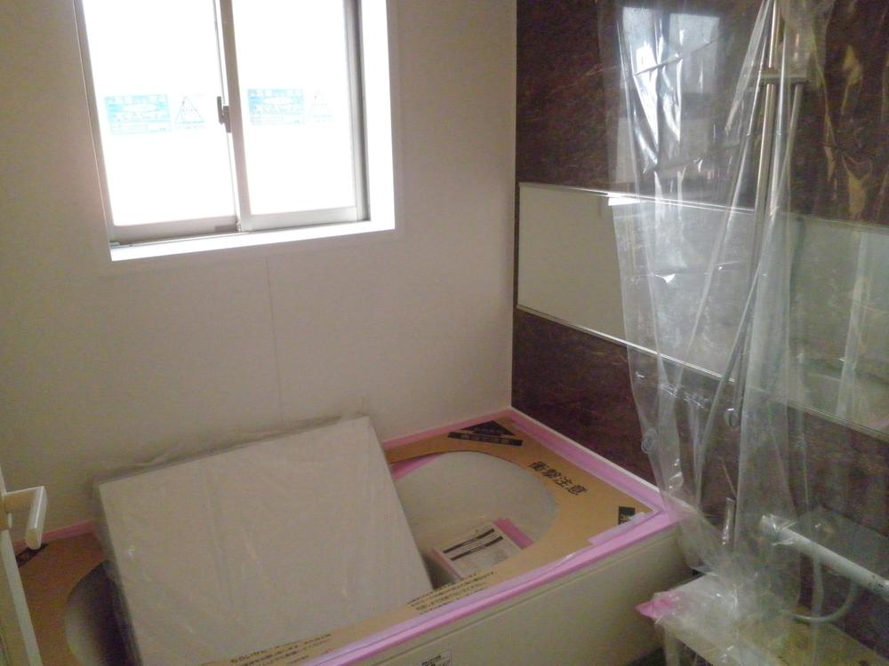 Bathroom. Indoor (12 May 2013) Shooting