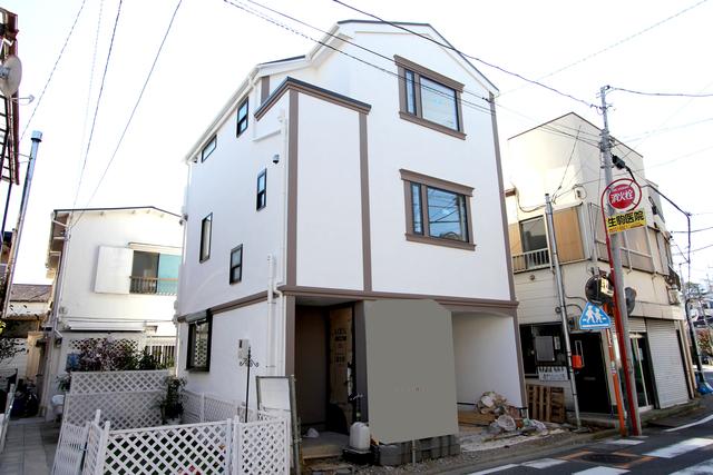 Local appearance photo