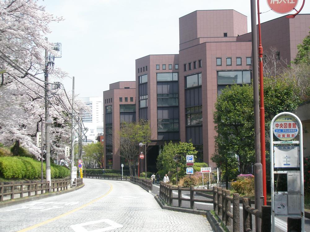 library. 300m to Central Library