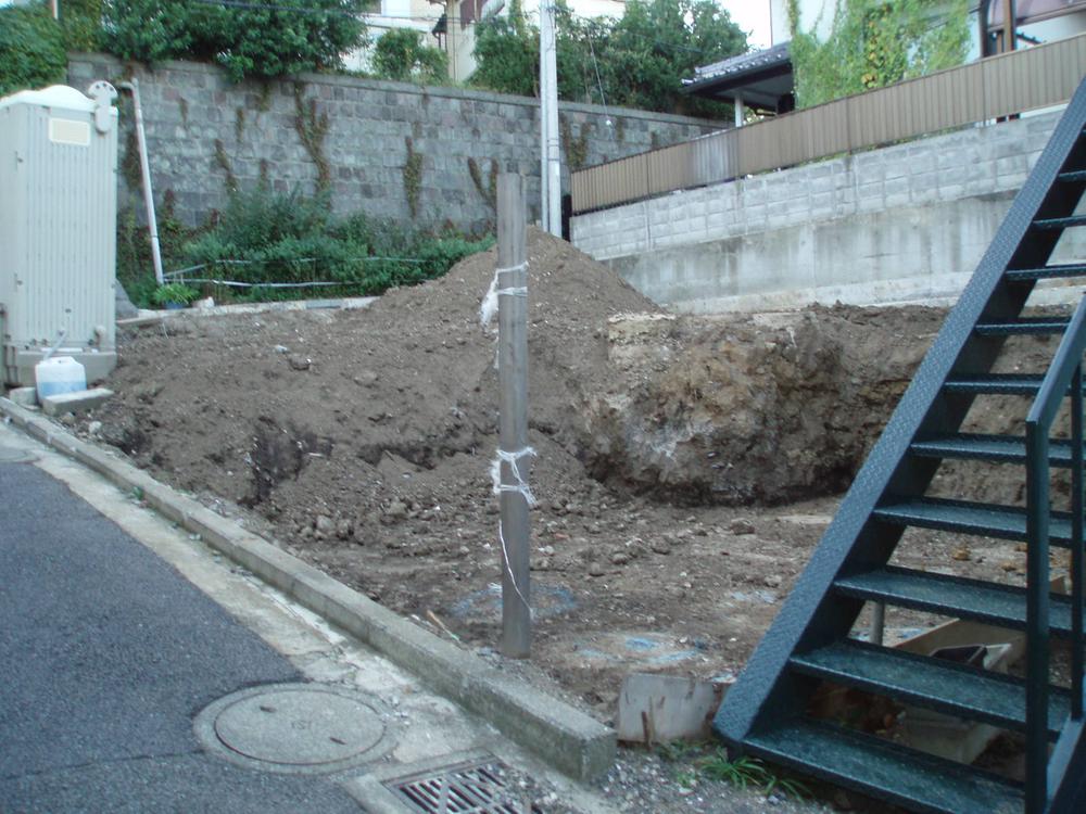 Local appearance photo. Local (10 May 2013) Shooting