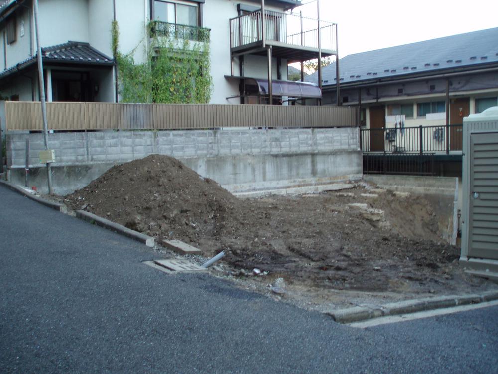 Local appearance photo. Local (10 May 2013) Shooting