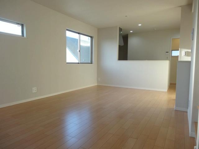 Living. 1 Building living (November 2013) Shooting