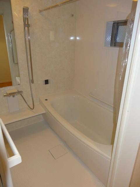 Bathroom. 1 Building bathroom