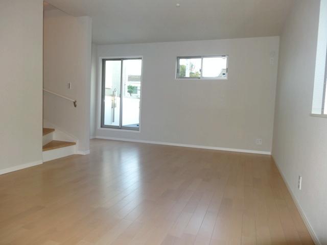 Living. Building 3 living