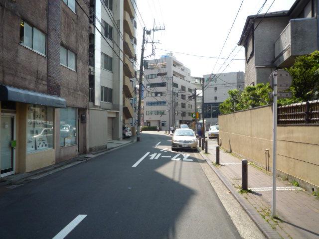 Local photos, including front road. Local (April 2013) Shooting