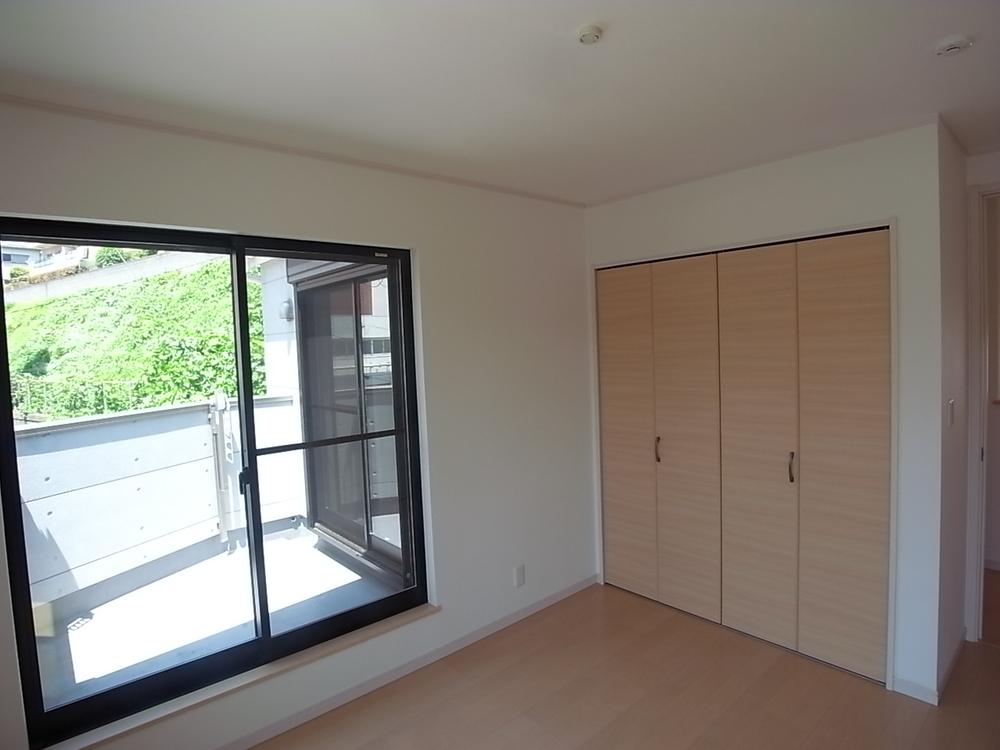 Non-living room. Room (May 2013) Shooting