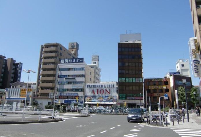 station. JR Hodogaya 700m to the Train Station