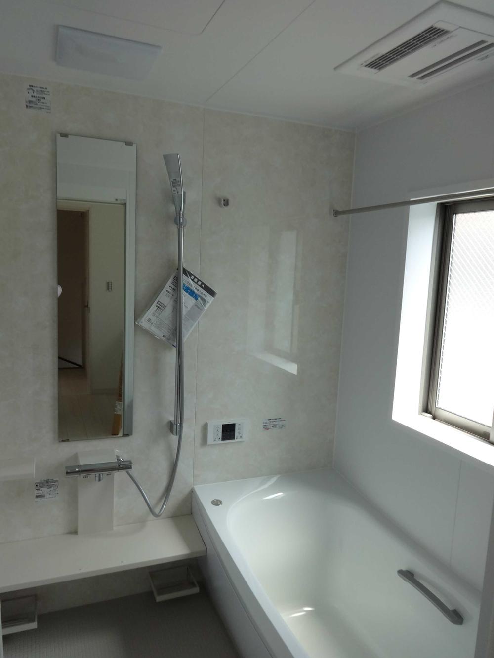 Bathroom. Indoor (07 May 2013) Shooting