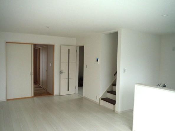 Living. Example of construction