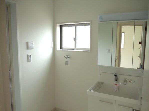 Wash basin, toilet. Same specifications