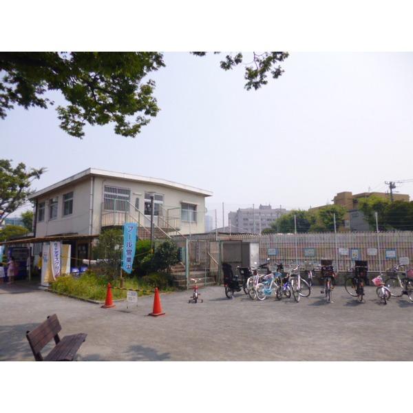 park. 222m Okano pool to Okano park