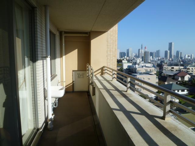 Balcony. Spacious balcony