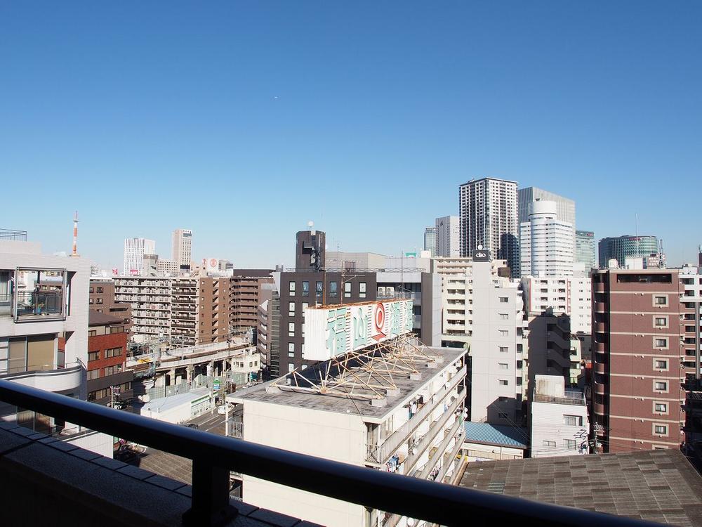 View photos from the dwelling unit. View from the site (December 2013) Shooting