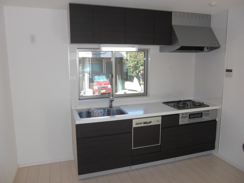 Kitchen. Dishwasher ・ With built-in water purifier