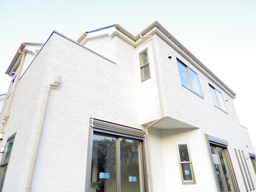 Local appearance photo. C Building site (December 2013) Shooting