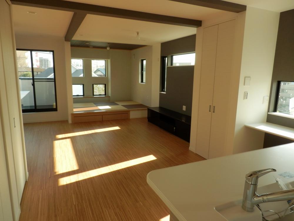 Building plan example (introspection photo). Indoor photo living It is recommended for those designer houses like you! Yokohama Station within walking distance!