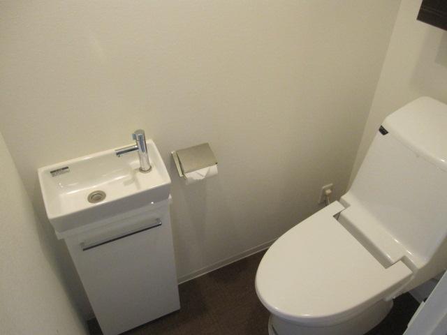 Toilet