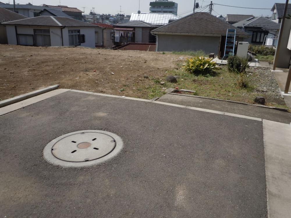 Local appearance photo. South view good