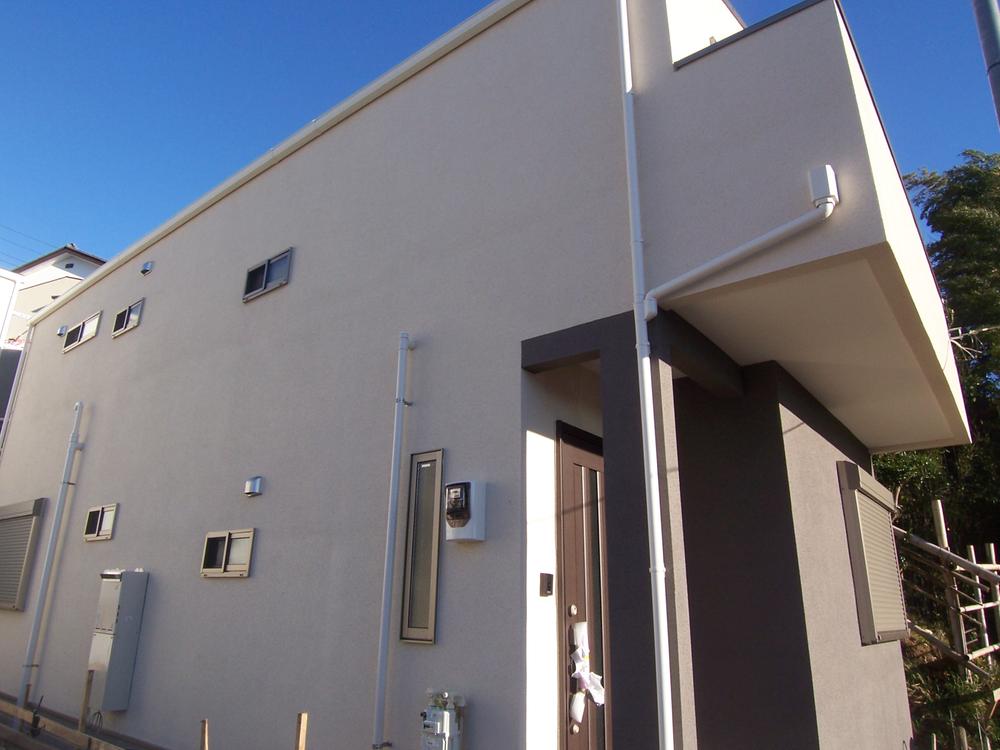 Local appearance photo. Local (11 May 2013) Shooting