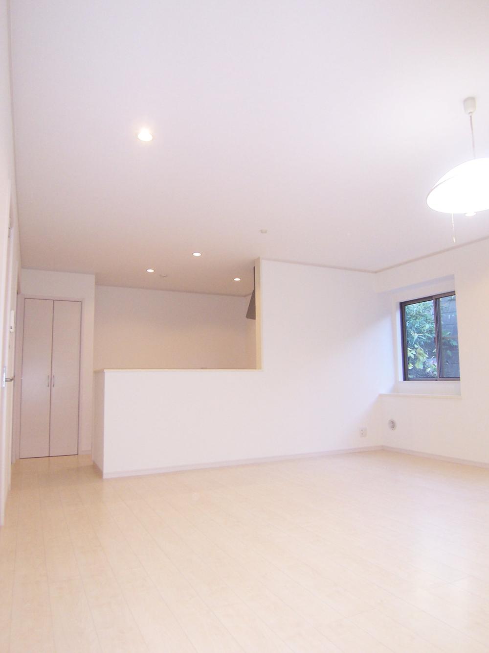 Living. Indoor (12 May 2013) Shooting