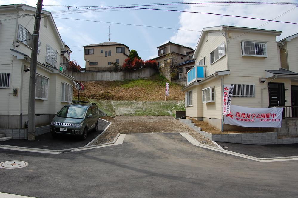 Local photos, including front road. Local (10 May 2013) Shooting