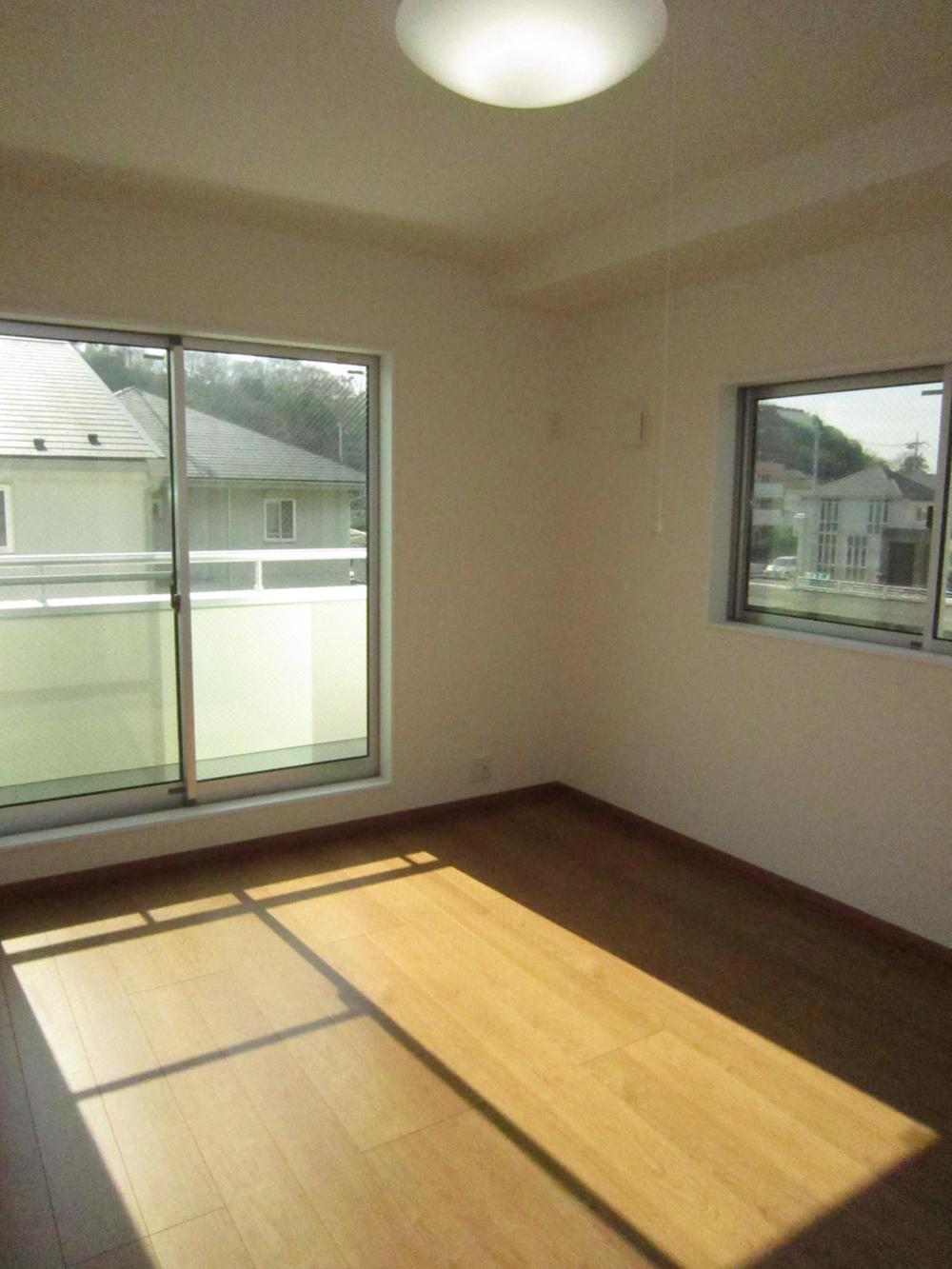 Non-living room. Same specifications Photos