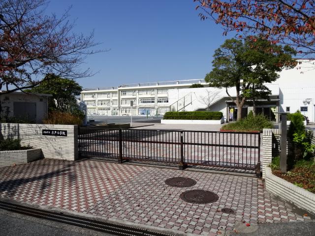 Primary school. Shodo to elementary school 1530m